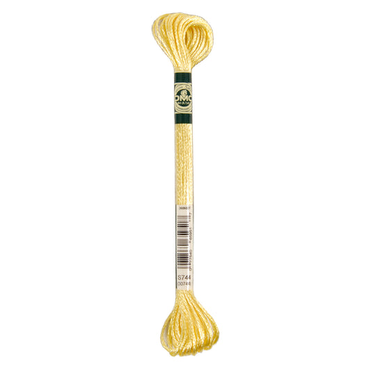 DMC Mouliné Satin splijtbaar borduurgaren 6 draads 8 meter - Kleur S744